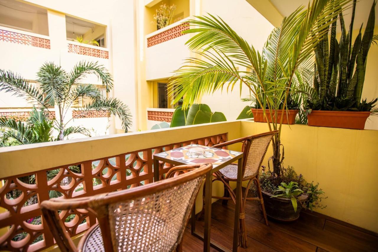 Hotel Old Cinema Kampot Bagian luar foto