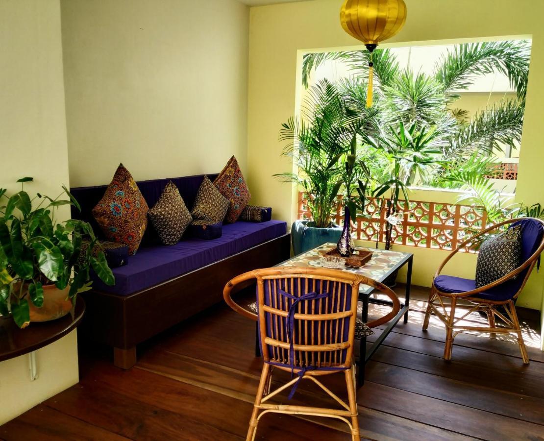 Hotel Old Cinema Kampot Bagian luar foto